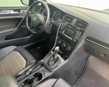 Красный Фольксваген Гольф, объемом двигателя 2 л и пробегом 125 тыс. км за 5500 $, фото 8 на Automoto.ua