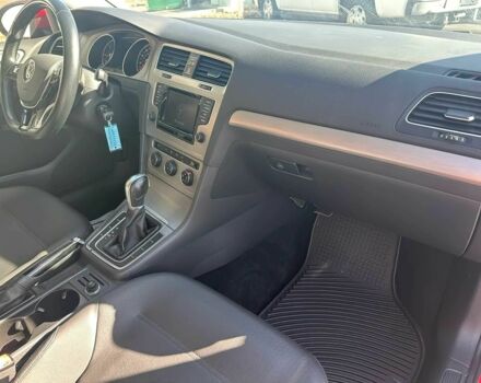 Красный Фольксваген Гольф, объемом двигателя 2 л и пробегом 77 тыс. км за 7200 $, фото 6 на Automoto.ua