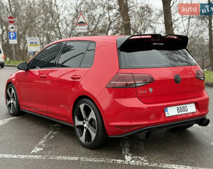 Червоний Фольксваген Гольф, об'ємом двигуна 2 л та пробігом 186 тис. км за 10900 $, фото 6 на Automoto.ua