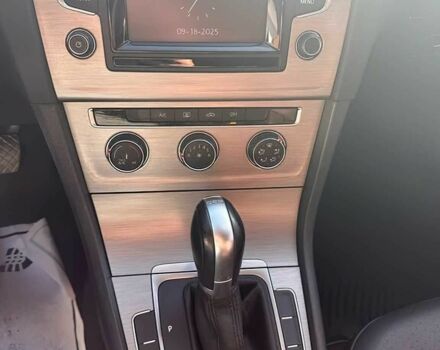 Красный Фольксваген Гольф, объемом двигателя 2 л и пробегом 77 тыс. км за 7200 $, фото 8 на Automoto.ua