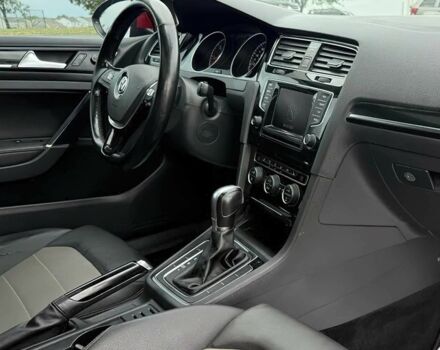 Червоний Фольксваген Гольф, об'ємом двигуна 2 л та пробігом 79 тис. км за 4300 $, фото 6 на Automoto.ua