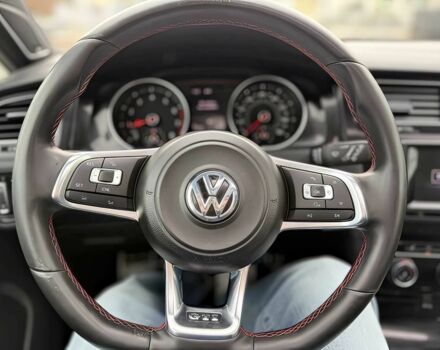 Червоний Фольксваген Гольф, об'ємом двигуна 2 л та пробігом 71 тис. км за 8000 $, фото 11 на Automoto.ua