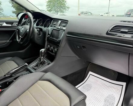 Червоний Фольксваген Гольф, об'ємом двигуна 2 л та пробігом 80 тис. км за 2500 $, фото 6 на Automoto.ua