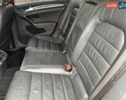 Червоний Фольксваген Гольф, об'ємом двигуна 2 л та пробігом 186 тис. км за 10900 $, фото 17 на Automoto.ua