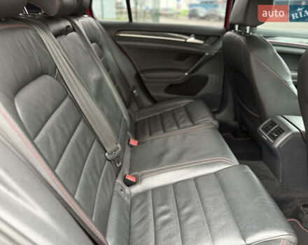 Червоний Фольксваген Гольф, об'ємом двигуна 2 л та пробігом 186 тис. км за 10900 $, фото 15 на Automoto.ua