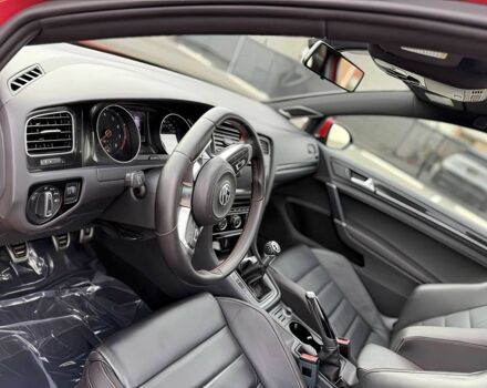 Червоний Фольксваген Гольф, об'ємом двигуна 2 л та пробігом 71 тис. км за 8000 $, фото 8 на Automoto.ua