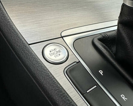 Красный Фольксваген Гольф, объемом двигателя 1.8 л и пробегом 150 тыс. км за 12500 $, фото 22 на Automoto.ua