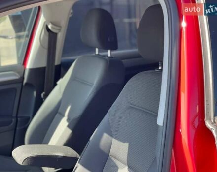 Красный Фольксваген Гольф, объемом двигателя 1.4 л и пробегом 161 тыс. км за 13300 $, фото 19 на Automoto.ua