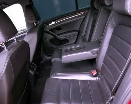 Красный Фольксваген Гольф, объемом двигателя 2 л и пробегом 77 тыс. км за 9500 $, фото 11 на Automoto.ua