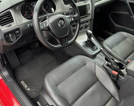 Красный Фольксваген Гольф, объемом двигателя 1.8 л и пробегом 150 тыс. км за 12500 $, фото 15 на Automoto.ua