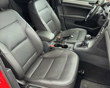 Красный Фольксваген Гольф, объемом двигателя 1.8 л и пробегом 150 тыс. км за 12500 $, фото 29 на Automoto.ua