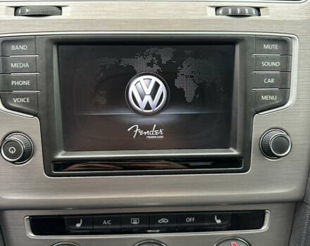 Красный Фольксваген Гольф, объемом двигателя 1.8 л и пробегом 150 тыс. км за 12500 $, фото 26 на Automoto.ua