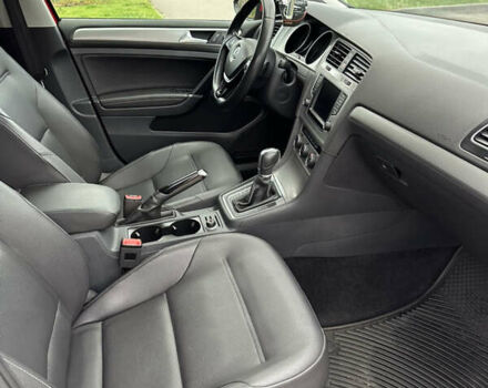 Красный Фольксваген Гольф, объемом двигателя 1.8 л и пробегом 150 тыс. км за 12500 $, фото 28 на Automoto.ua