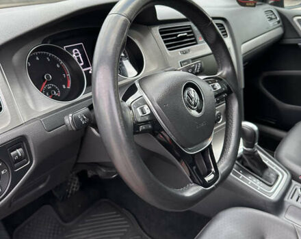 Красный Фольксваген Гольф, объемом двигателя 1.8 л и пробегом 150 тыс. км за 12500 $, фото 18 на Automoto.ua