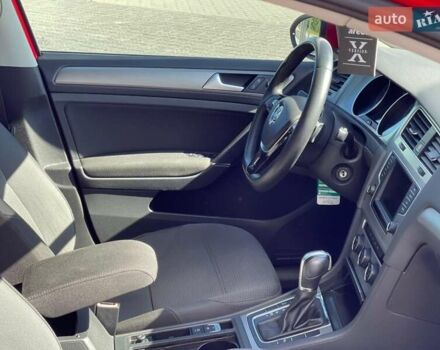 Красный Фольксваген Гольф, объемом двигателя 1.4 л и пробегом 161 тыс. км за 13300 $, фото 28 на Automoto.ua