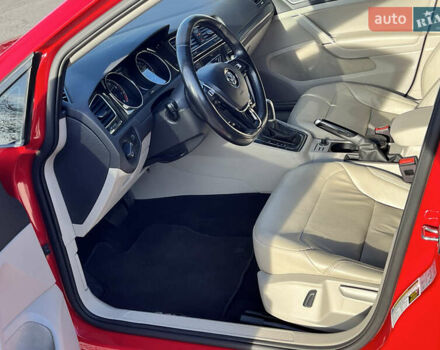 Красный Фольксваген Гольф, объемом двигателя 1.8 л и пробегом 92 тыс. км за 14000 $, фото 41 на Automoto.ua