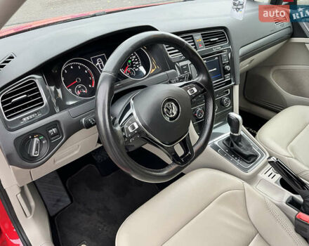 Красный Фольксваген Гольф, объемом двигателя 1.8 л и пробегом 90 тыс. км за 13800 $, фото 28 на Automoto.ua