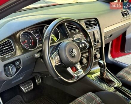 Червоний Фольксваген Гольф, об'ємом двигуна 1.98 л та пробігом 155 тис. км за 12300 $, фото 18 на Automoto.ua