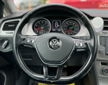 Красный Фольксваген Гольф, объемом двигателя 1.8 л и пробегом 138 тыс. км за 12650 $, фото 9 на Automoto.ua