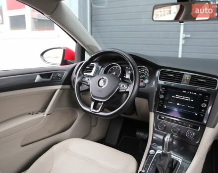 Красный Фольксваген Гольф, объемом двигателя 1.8 л и пробегом 79 тыс. км за 16500 $, фото 12 на Automoto.ua