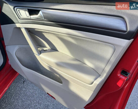 Красный Фольксваген Гольф, объемом двигателя 1.8 л и пробегом 92 тыс. км за 14000 $, фото 48 на Automoto.ua