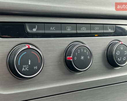 Красный Фольксваген Гольф, объемом двигателя 1.8 л и пробегом 138 тыс. км за 12650 $, фото 15 на Automoto.ua