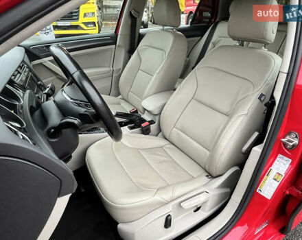 Красный Фольксваген Гольф, объемом двигателя 1.8 л и пробегом 90 тыс. км за 13800 $, фото 35 на Automoto.ua