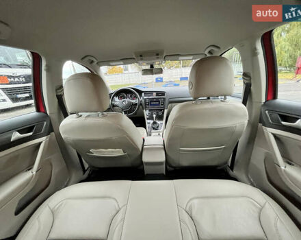 Красный Фольксваген Гольф, объемом двигателя 1.8 л и пробегом 90 тыс. км за 13800 $, фото 45 на Automoto.ua