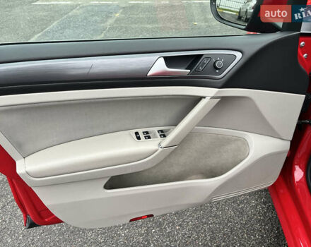 Красный Фольксваген Гольф, объемом двигателя 1.8 л и пробегом 90 тыс. км за 13800 $, фото 34 на Automoto.ua