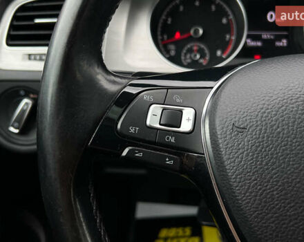 Красный Фольксваген Гольф, объемом двигателя 1.8 л и пробегом 138 тыс. км за 12650 $, фото 10 на Automoto.ua