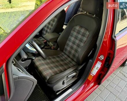 Червоний Фольксваген Гольф, об'ємом двигуна 1.98 л та пробігом 155 тис. км за 12300 $, фото 19 на Automoto.ua