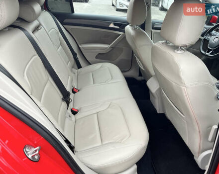 Красный Фольксваген Гольф, объемом двигателя 1.8 л и пробегом 90 тыс. км за 13800 $, фото 43 на Automoto.ua