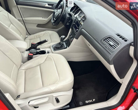 Красный Фольксваген Гольф, объемом двигателя 1.8 л и пробегом 90 тыс. км за 13800 $, фото 39 на Automoto.ua