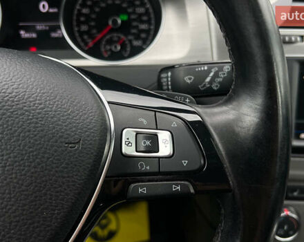 Красный Фольксваген Гольф, объемом двигателя 1.8 л и пробегом 138 тыс. км за 12650 $, фото 11 на Automoto.ua