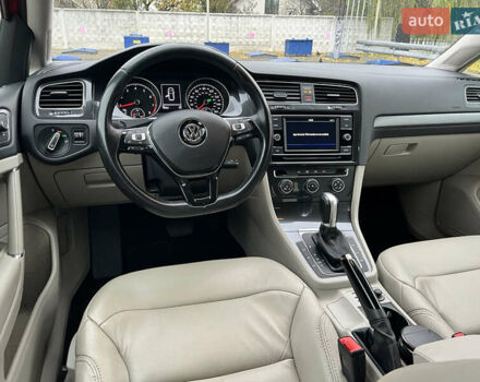 Красный Фольксваген Гольф, объемом двигателя 1.8 л и пробегом 90 тыс. км за 13800 $, фото 36 на Automoto.ua