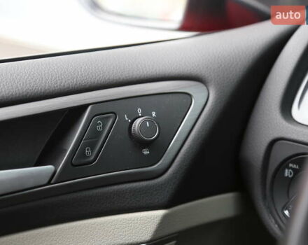 Красный Фольксваген Гольф, объемом двигателя 1.8 л и пробегом 79 тыс. км за 16500 $, фото 23 на Automoto.ua