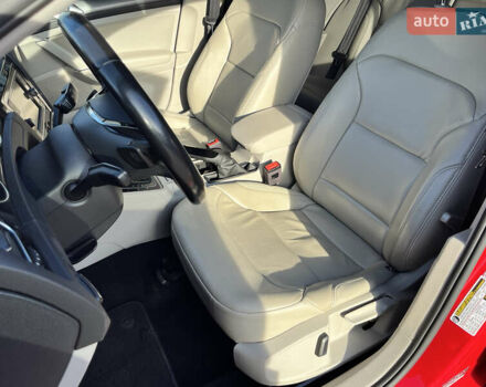 Красный Фольксваген Гольф, объемом двигателя 1.8 л и пробегом 92 тыс. км за 14000 $, фото 44 на Automoto.ua