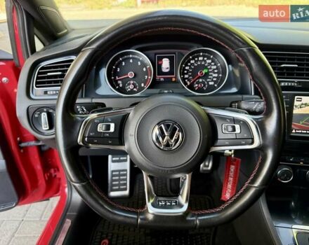 Червоний Фольксваген Гольф, об'ємом двигуна 1.98 л та пробігом 155 тис. км за 12300 $, фото 26 на Automoto.ua