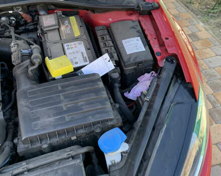 Красный Фольксваген Гольф, объемом двигателя 1.6 л и пробегом 191 тыс. км за 16700 $, фото 35 на Automoto.ua