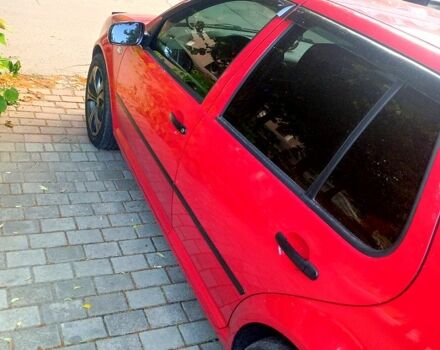 Красный Фольксваген Гольф, объемом двигателя 1.4 л и пробегом 205 тыс. км за 3700 $, фото 1 на Automoto.ua