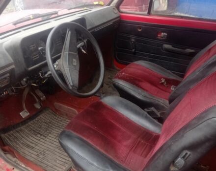 Красный Фольксваген Гольф, объемом двигателя 0 л и пробегом 250 тыс. км за 595 $, фото 5 на Automoto.ua