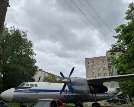 Червоний Фольксваген Гольф, об'ємом двигуна 1.3 л та пробігом 353 тис. км за 1200 $, фото 1 на Automoto.ua