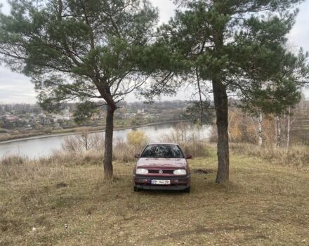 Красный Фольксваген Гольф, объемом двигателя 1.8 л и пробегом 250 тыс. км за 2000 $, фото 9 на Automoto.ua