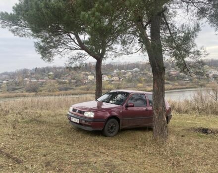 Красный Фольксваген Гольф, объемом двигателя 1.8 л и пробегом 250 тыс. км за 2000 $, фото 10 на Automoto.ua