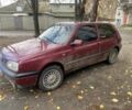 Красный Фольксваген Гольф, объемом двигателя 1.8 л и пробегом 250 тыс. км за 2000 $, фото 3 на Automoto.ua