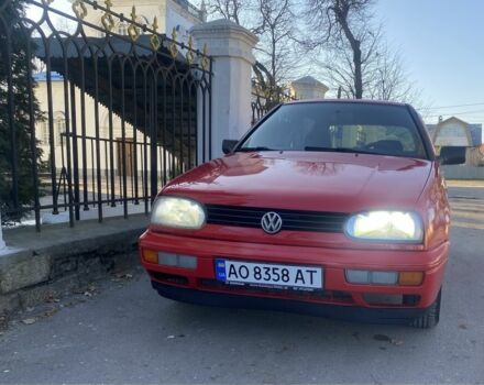 Червоний Фольксваген Гольф, об'ємом двигуна 1.6 л та пробігом 221 тис. км за 1550 $, фото 1 на Automoto.ua