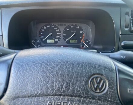 Червоний Фольксваген Гольф, об'ємом двигуна 1.6 л та пробігом 221 тис. км за 1550 $, фото 5 на Automoto.ua