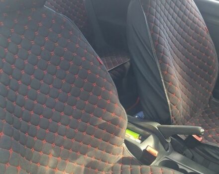 Красный Фольксваген Гольф, объемом двигателя 0 л и пробегом 264 тыс. км за 4150 $, фото 4 на Automoto.ua