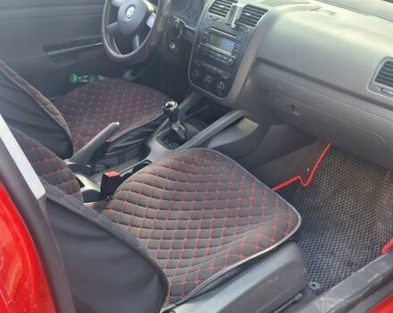 Красный Фольксваген Гольф, объемом двигателя 0 л и пробегом 264 тыс. км за 4150 $, фото 3 на Automoto.ua