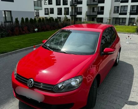 Красный Фольксваген Гольф, объемом двигателя 0 л и пробегом 228 тыс. км за 4100 $, фото 6 на Automoto.ua